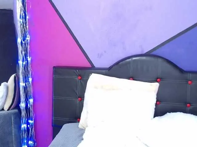 Live sex webcam photo for scottie26 #271558401