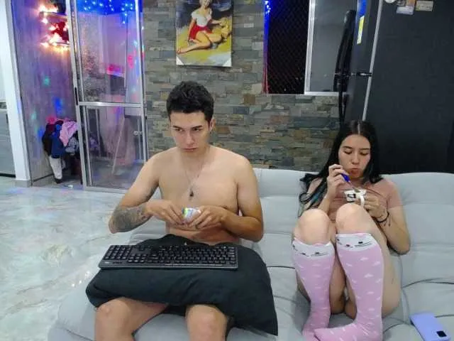 Live sex webcam photo for Alessia-Carlo #271558290