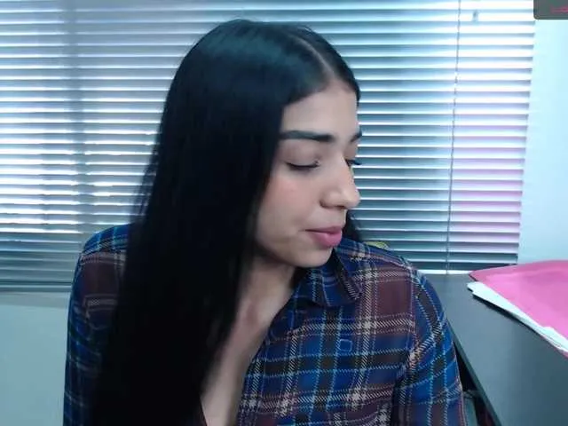 Live sex webcam photo for Elisa-Greco #271565556