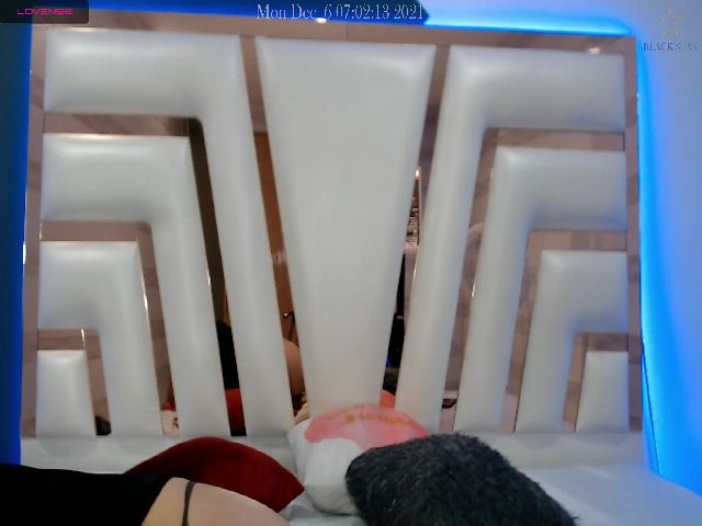 Live sex webcam photo for Rayza_Zahir #271560752