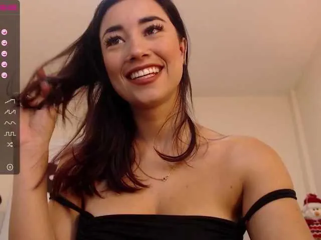 Live sex webcam photo for sofia-reyes #271561468