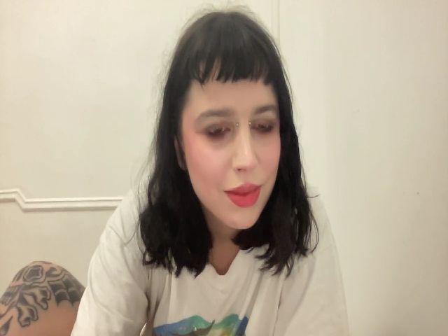 Live sex webcam photo for ivvvy_b #271556531