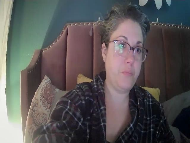 Live sex webcam photo for Laural55 #271556928