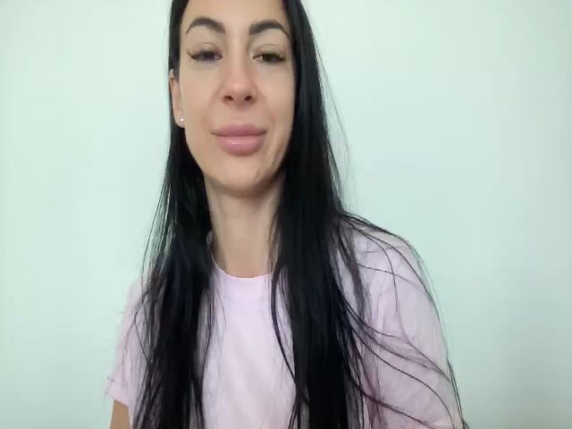 Live sex webcam photo for Sexylicious21 #271557835