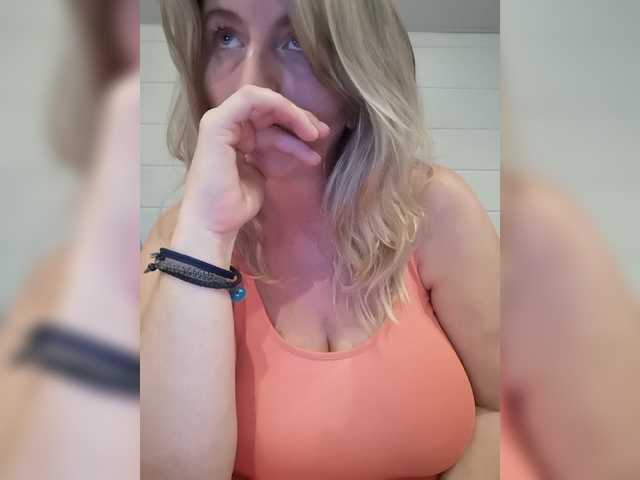 Live sex webcam photo for JennaDeluxe #288022524