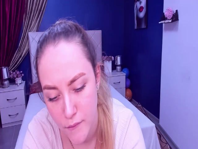 Live sex webcam photo for SeveiGold #271562532