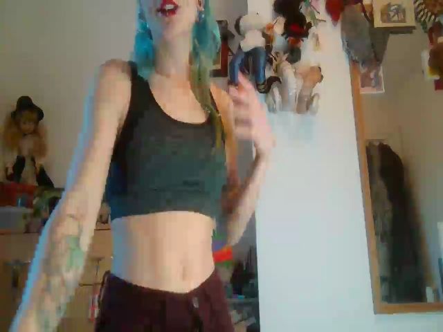 Live sex webcam photo for Punky_heidi #271563443