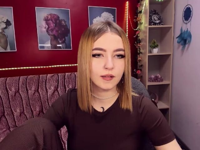 Live sex webcam photo for ViolaRose #271564404