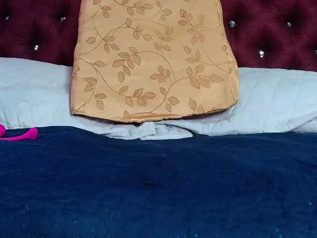 Live sex webcam photo for jessica-angel #271555918
