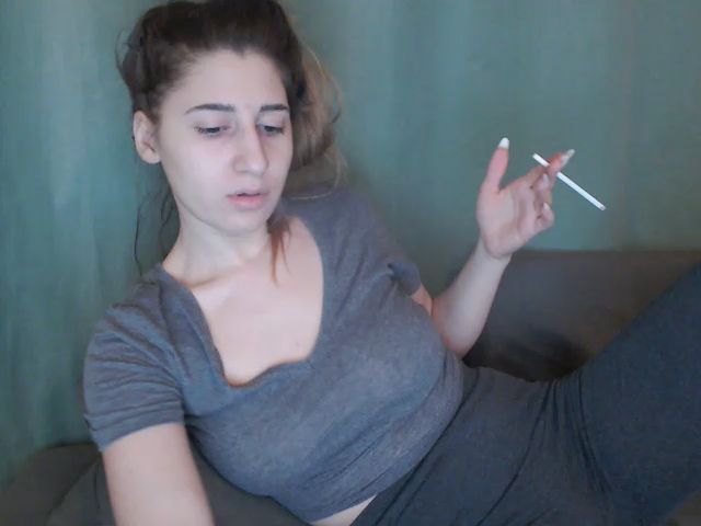 Live sex webcam photo for Sexy_kira00 #271556358