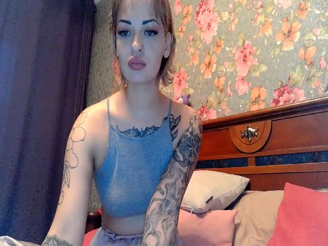 Live sex webcam photo for Maria_Mfc #271562642