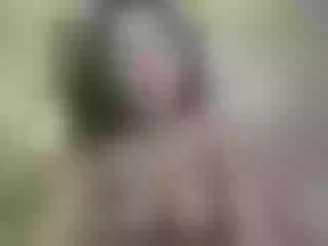 Live sex webcam photo for MarianneFox #271564533