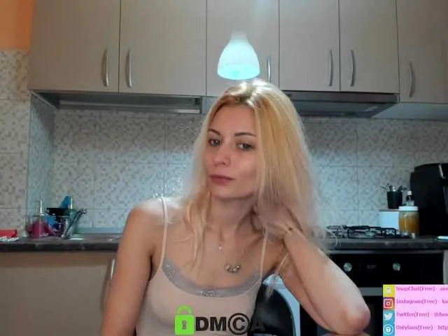 Live sex webcam photo for karo131324 #271564638