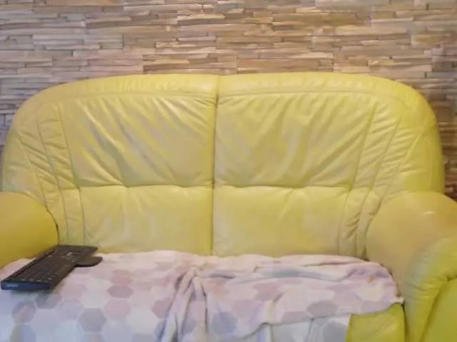 Live sex webcam photo for CrystalEyes #271561744