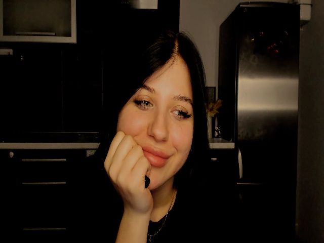 Live sex webcam photo for Ellen_Loti #271568712