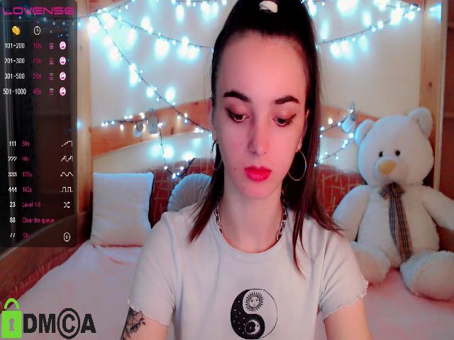 Live sex webcam photo for CookiePetite #271568538