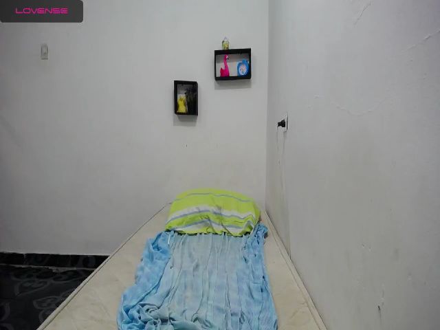 Live sex webcam photo for Haylex_10 #271569311