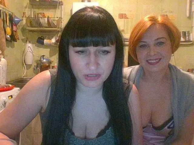 Live sex webcam photo for awesomediss2 #271581657