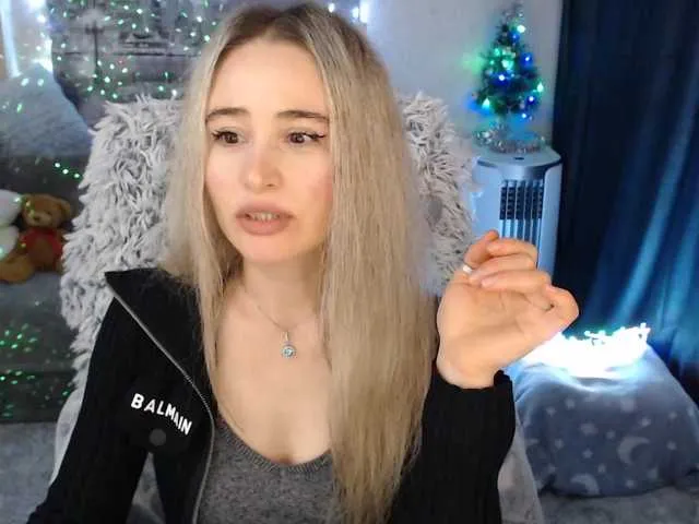 Live sex webcam photo for xyliganka777 #271570008