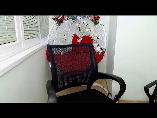 Live sex webcam photo for EruEru #271570330