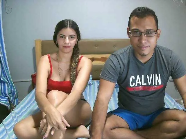 Live sex webcam photo for couplesexxx28 #271570038