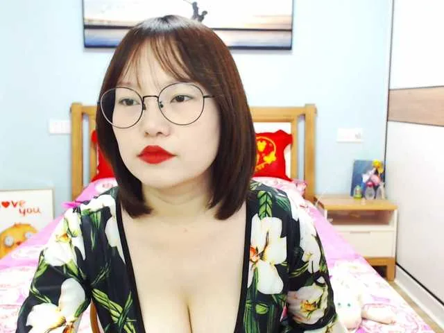 Live sex webcam photo for ivy520 #271574650
