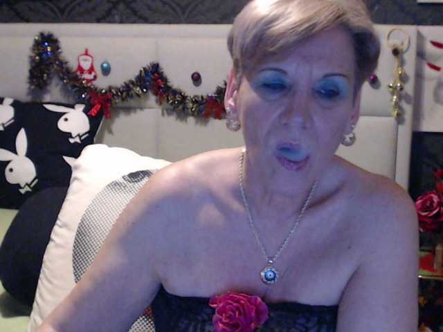 Live sex webcam photo for ANGELGRANNY #271577978