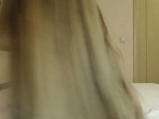 Live sex webcam photo for megan6969 #271577535