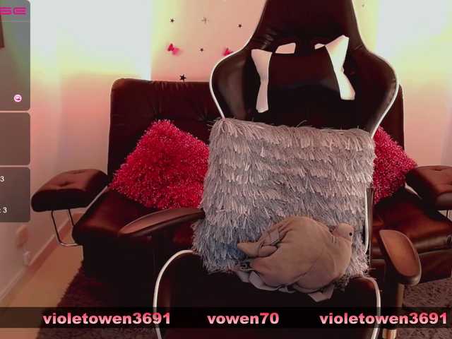 Live sex webcam photo for VioletOwen #271577873