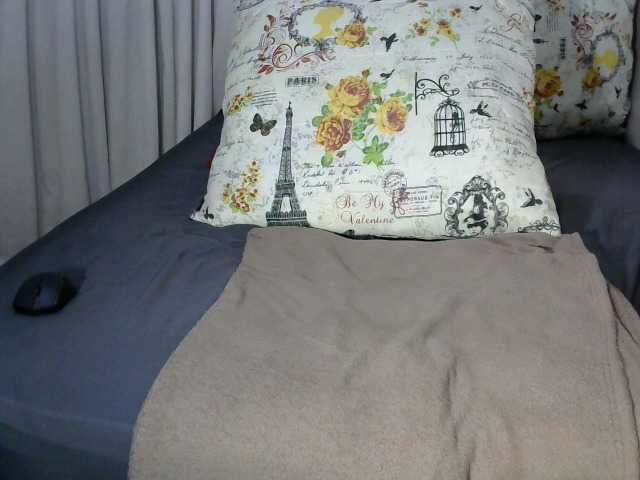 Live sex webcam photo for HOTNIPPLESSXX #271575325