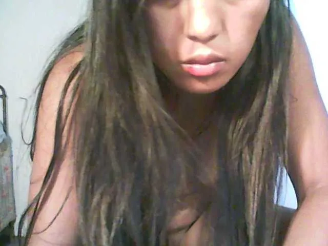 Live sex webcam photo for Mayah1 #271577973