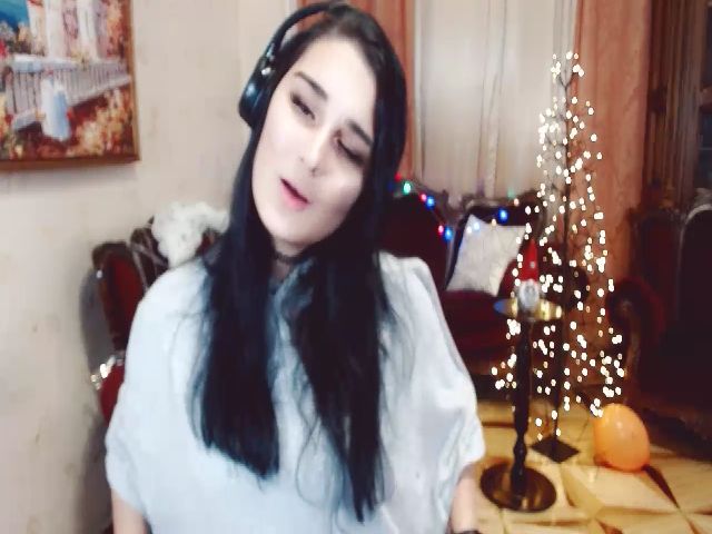 Live sex webcam photo for GraceLuv #271583731