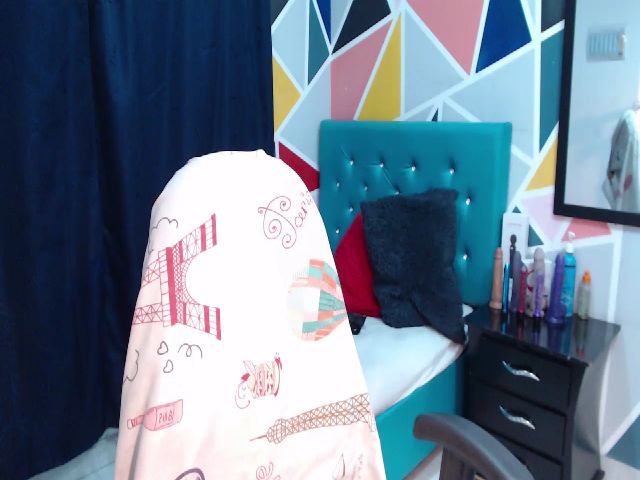 Live sex webcam photo for TATIANA_WD #287859422