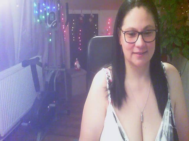 Live sex webcam photo for boosty4you #271585418