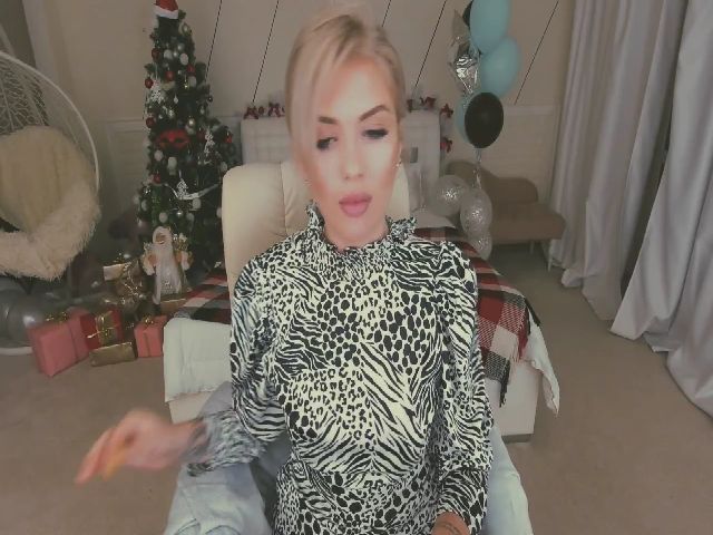 Live sex webcam photo for ArielAniston #271584191