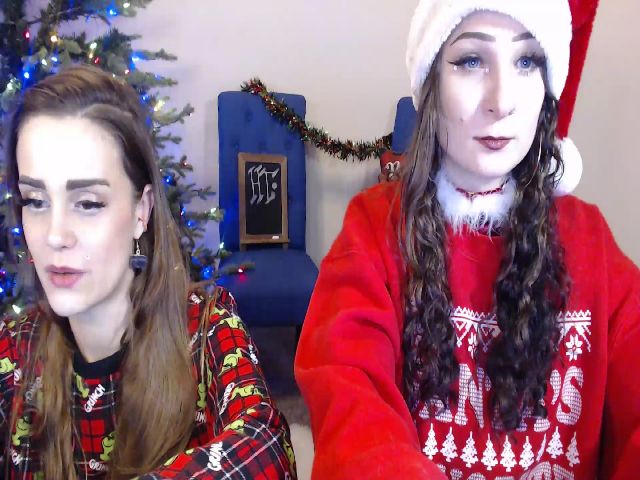 Live sex webcam photo for AudryLikes #271573065