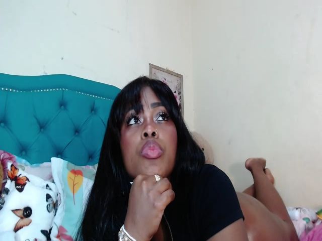 Live sex webcam photo for Lily_Baudinx #271585891