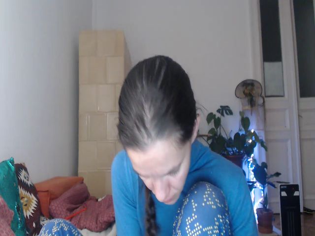 Live sex webcam photo for PetitePinkie #271569626