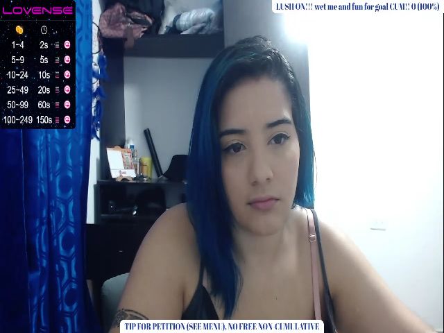 Live sex webcam photo for Blue__moon__ #271572633