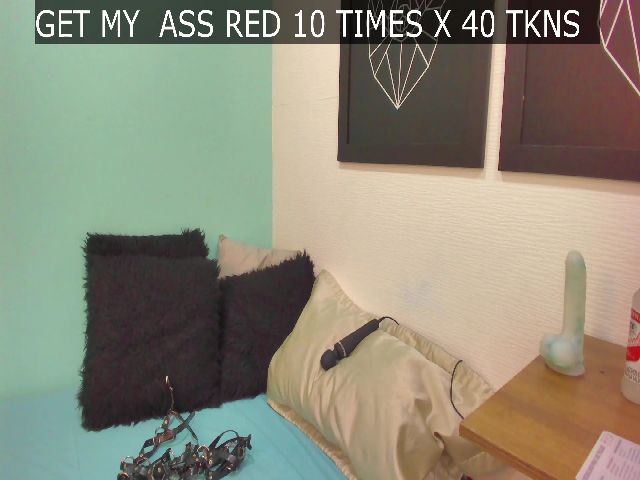 Live sex webcam photo for VioletaRoux #271573290