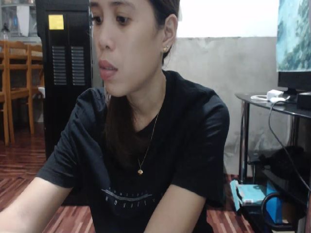 Live sex webcam photo for Beverly_19 #271576038