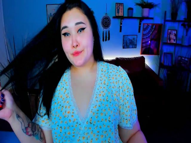 Live sex webcam photo for EsmiraWaild #271573851