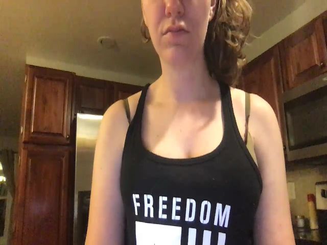 Live sex webcam photo for Trixiegirl3 #271572842
