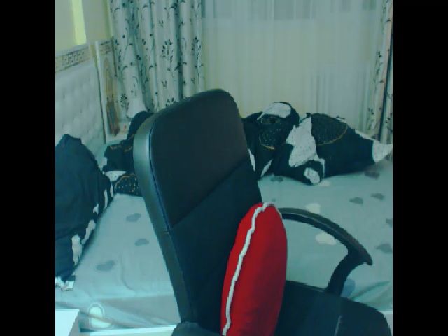 Live sex webcam photo for SonyaHotMilf #271581359