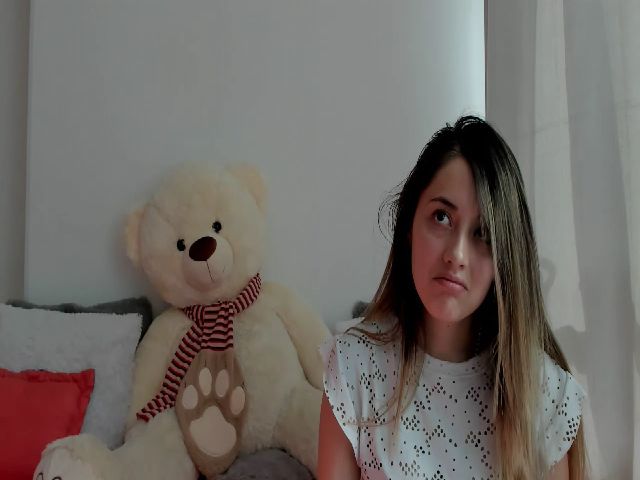 Live sex webcam photo for Anie_sweet #271579734