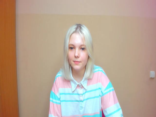 Live sex webcam photo for Liliagold #271580050
