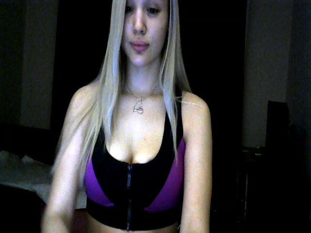 Live sex webcam photo for MyyDream #271583810
