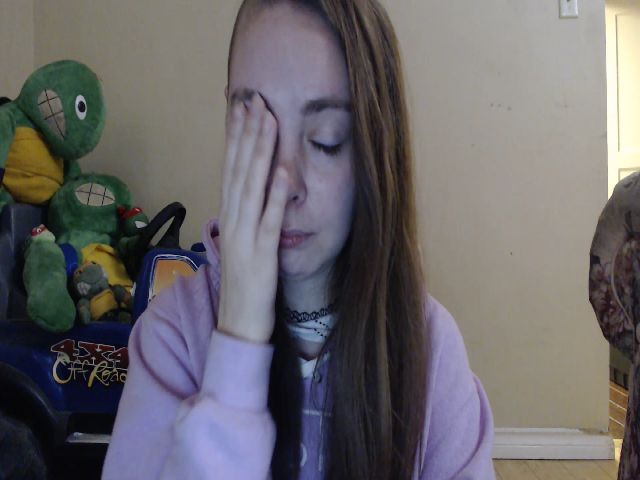 Live sex webcam photo for LilEmmy1999 #271584630