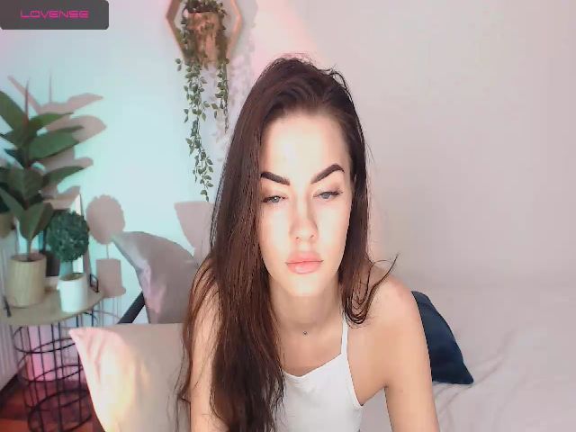 Live sex webcam photo for HarleyQX #271571266