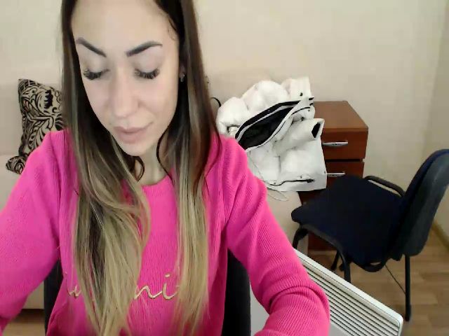 Live sex webcam photo for Anda_olli #271575737